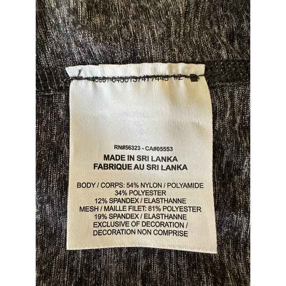 Women NWOT Nike XL stylish cool workout top athletic shirt, runs small fit mash - Picture 14 of 14